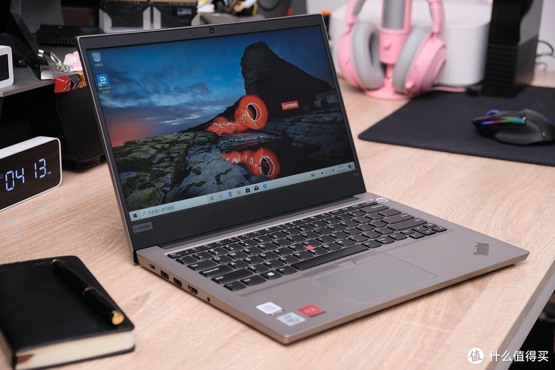 时尚商务新选择：ThinkPad 翼14 Slim（22CD）