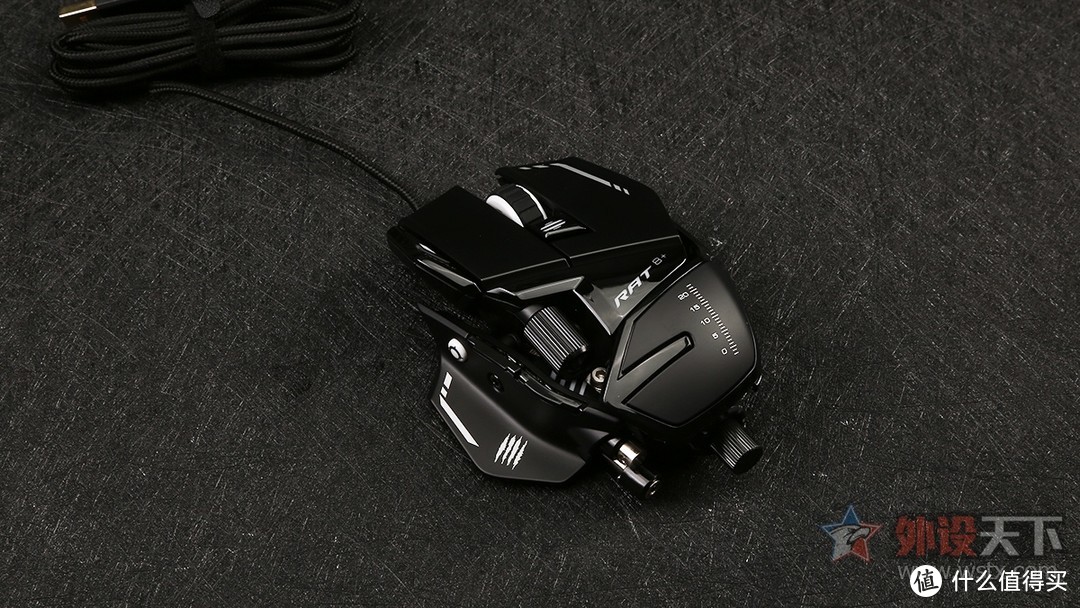 Mad Catz(美加狮)R.A.T.8+游戏鼠标评测 