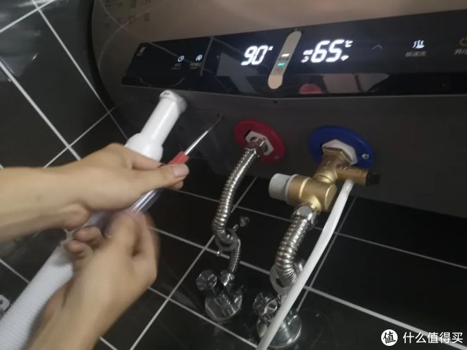 电热水器怎么用