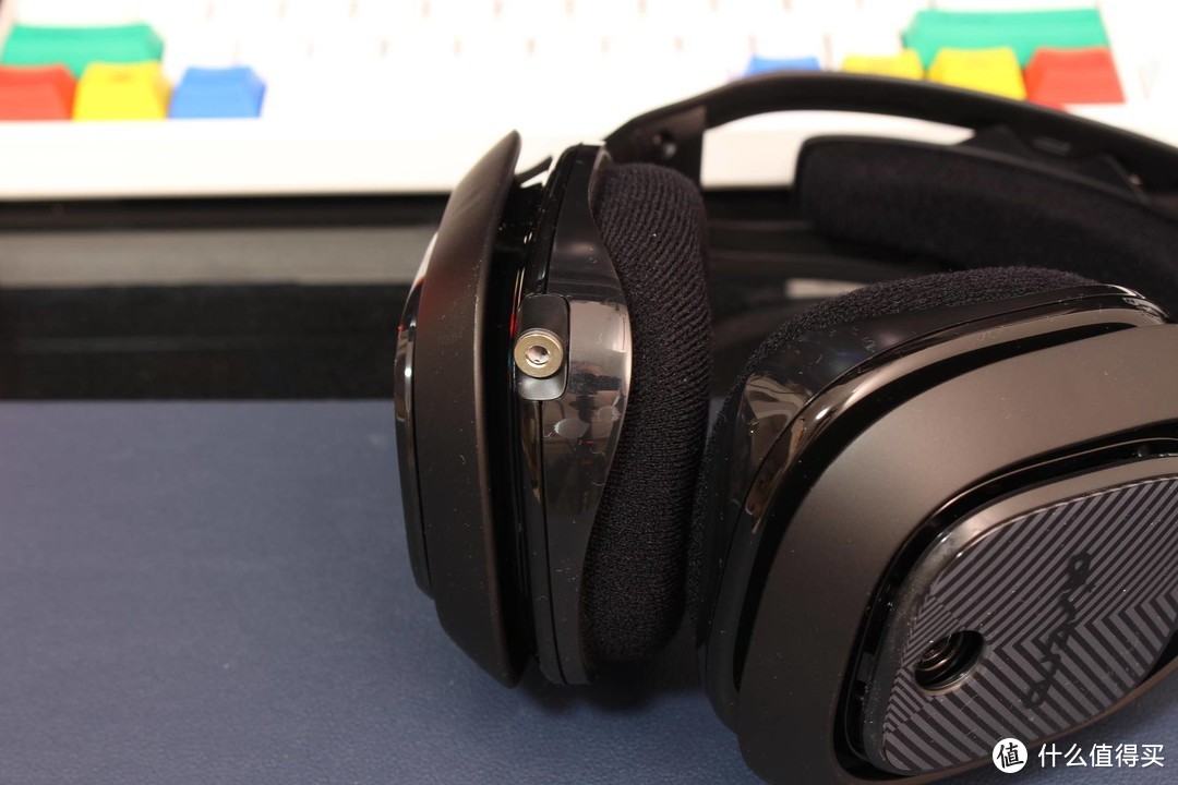 佩戴舒适，可玩性高，罗技Astro A40游戏耳机体验测评