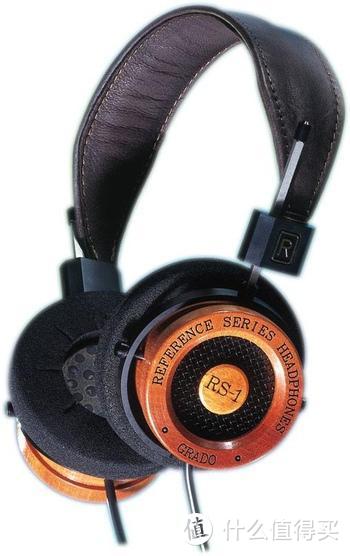 1996年3月，歌德第一款木质耳机RS1诞生
