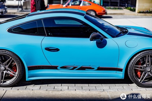 蓝色GT3