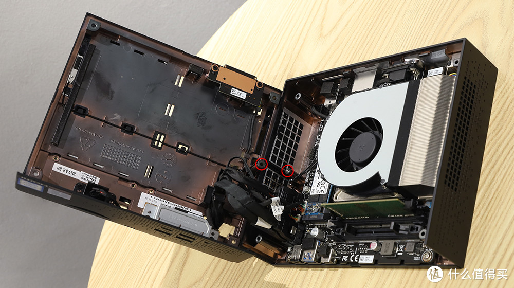 华硕vc66 mini pc 中框拆卸 示意