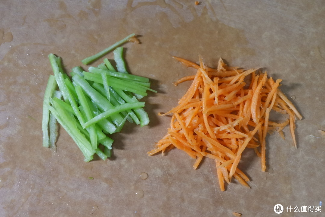 夏天最爱的土豆丝做法！酸辣爽脆，秒开胃巨下饭