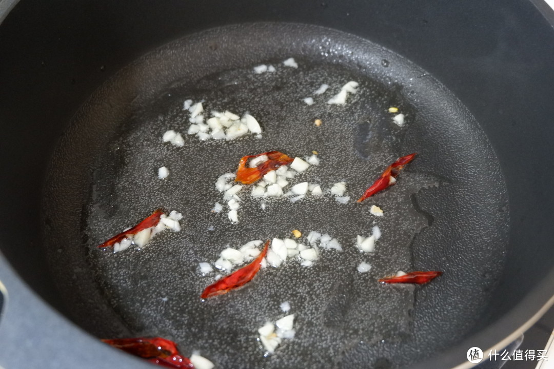 夏天最爱的土豆丝做法！酸辣爽脆，秒开胃巨下饭