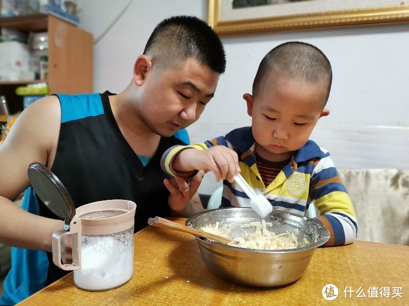 亲子活动：和小朋友共同制作美味早餐