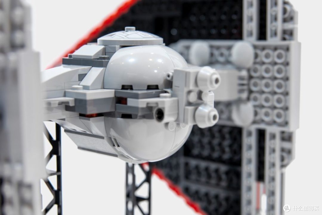 黑红小匕首乐高星球大战75272西斯tie战机