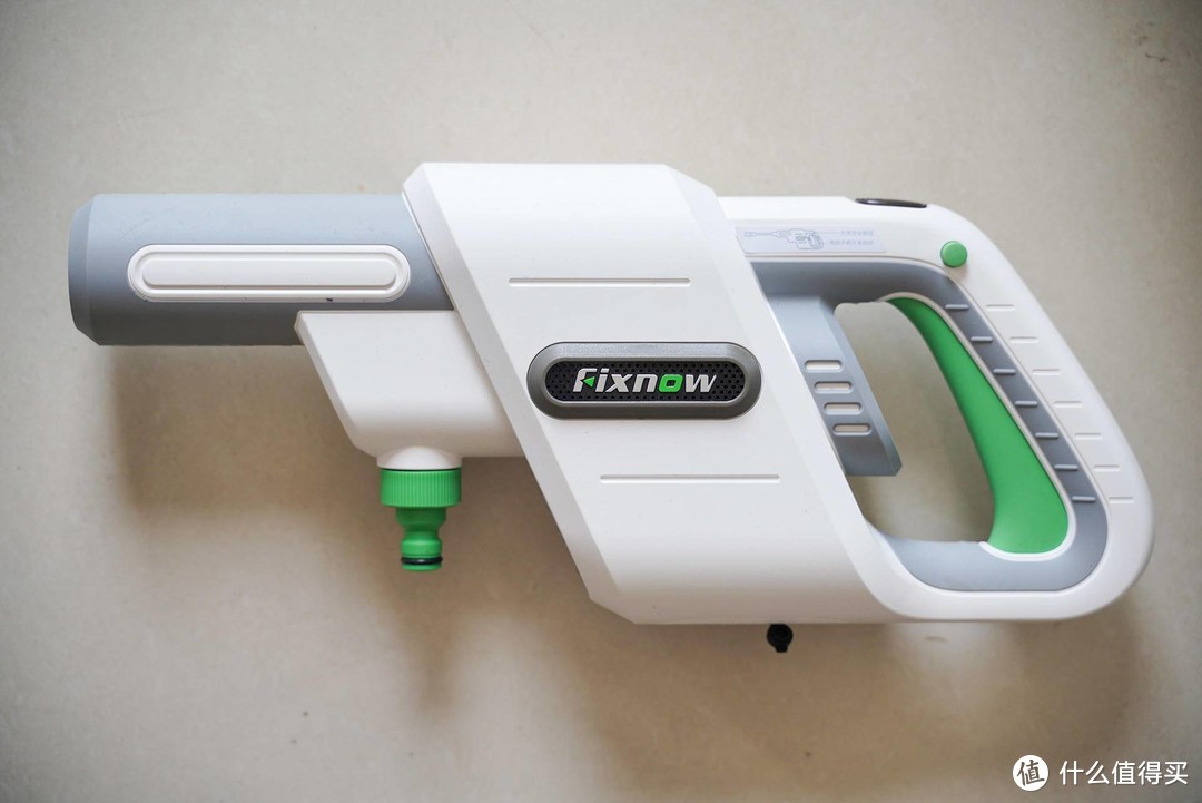高水压/大水量/不插电——FIXNOW手持式锂电清洗机体验测评