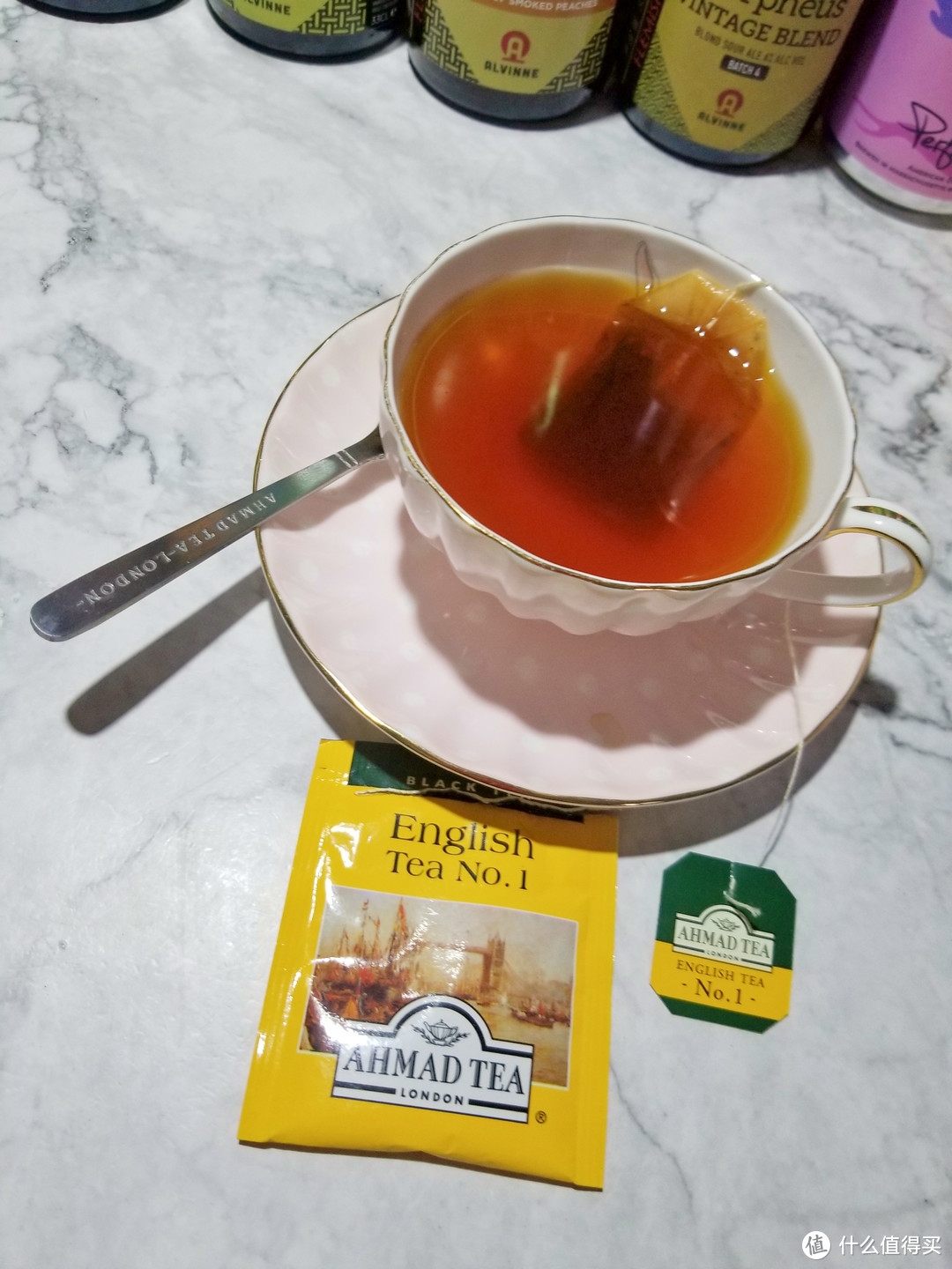 一口气喝完18种 AHMAD TEA 亚曼茶，真·硬核体验，附多种特调方式供参考