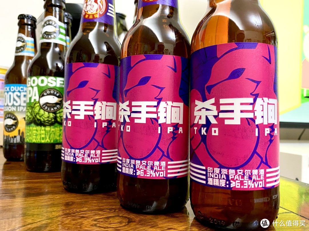 拳击猫印度淡色艾尔，2018 word beer awards银奖，口感略苦，是本次四款啤酒里面最苦的一款，可以闻见明显的葡萄柚及松木香气。