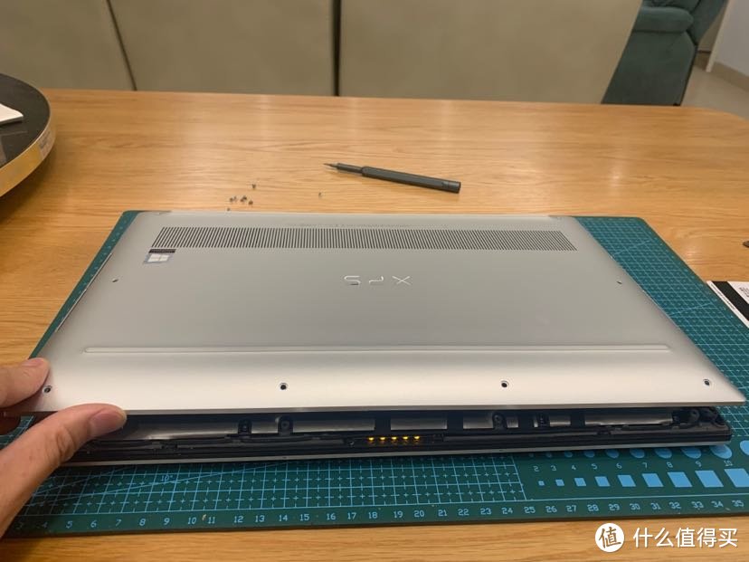 XPS15-9500增加固态硬盘和使用感受分享