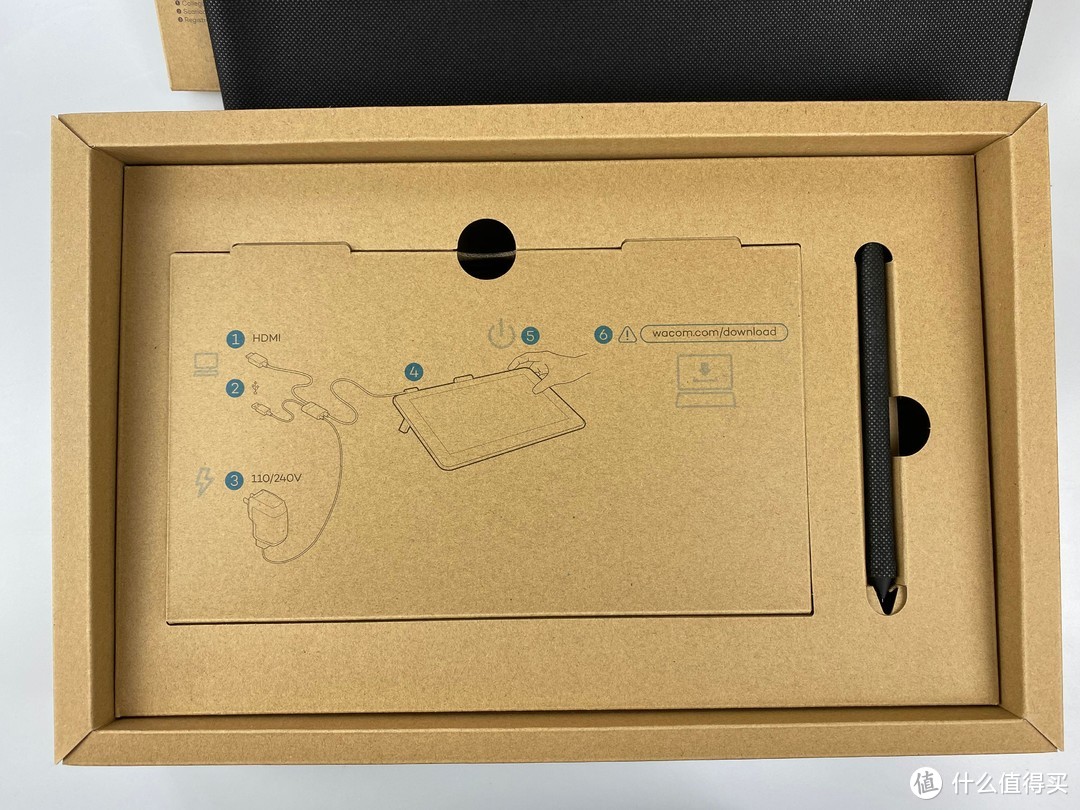 我用Wacom One手绘屏设计一套NBA海报，效果真的要比鼠标操作好爆了！