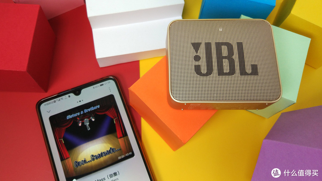 JBL GO2蓝牙音箱：IPX7级防水，皮实且音美