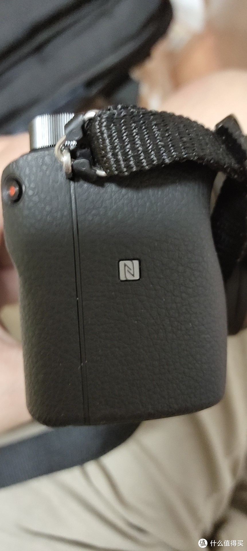 安卓机全功能的NFC很方便和支持NFC的相机耳机等设备连接