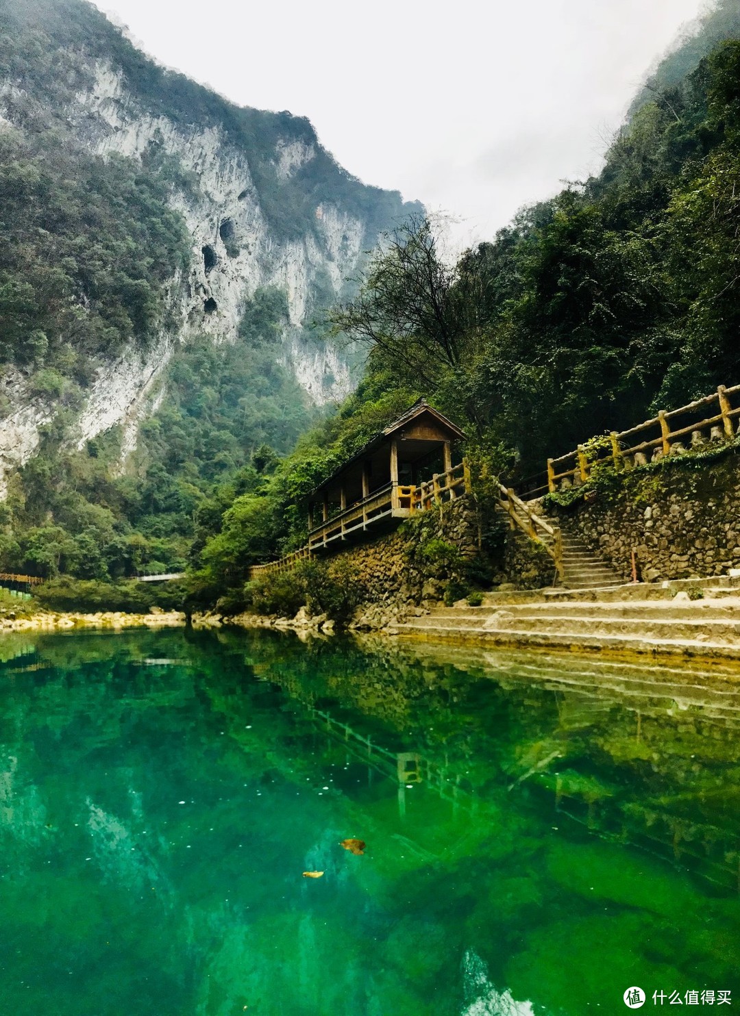 云窍旁通吞日月，烟萝倒拔挂虹霓 ——黔行于崇山峻岭间