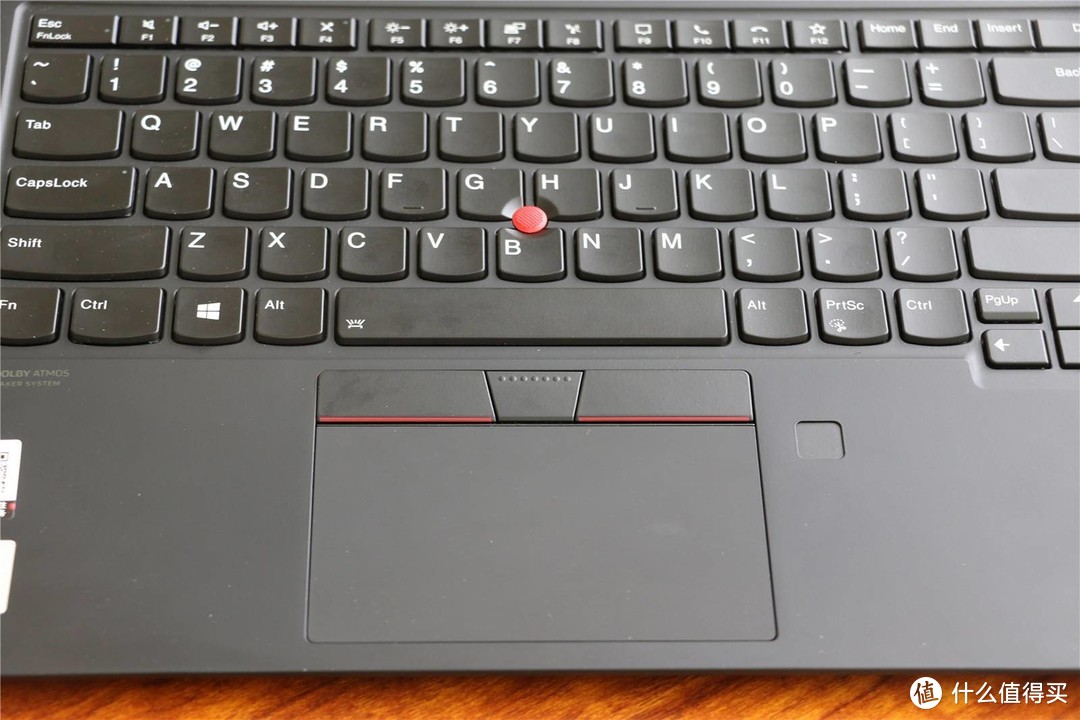 超便携高端商务 长续航全时互联 ThinkPad X1 Carbon 2020深度体验