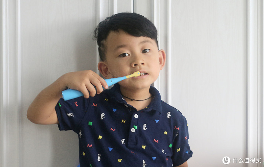 让孩子好好刷牙也爱上刷牙——罗曼×熊出没联名款儿童电动牙刷体验