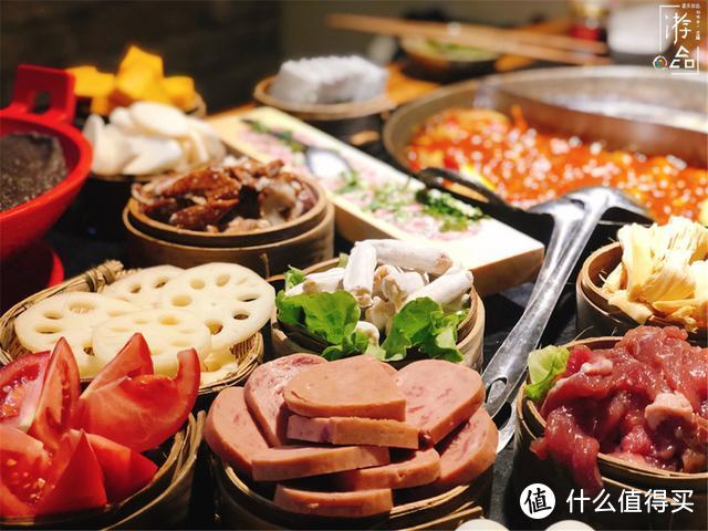 重庆热门的5种火锅店，有的靠味道，有的靠位置，最厉害的靠名字