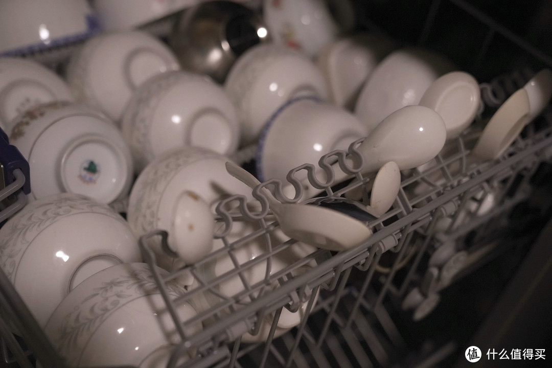 “洗烘存一体”洗碗机到底靠不靠谱？——美的GX600洗碗机评测