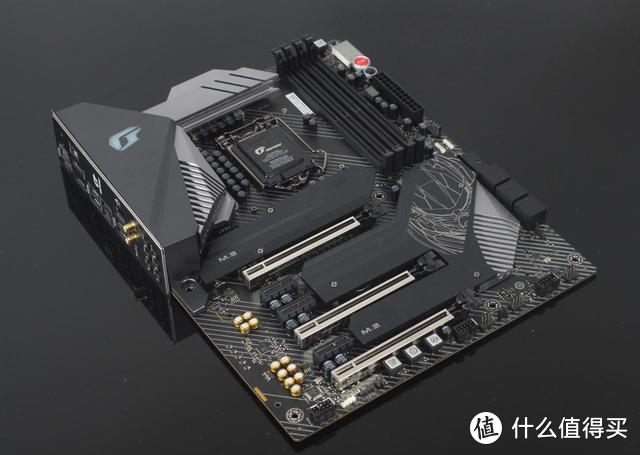 七彩虹Z490 Vulcan X主板体验+i7-10700K超频测试