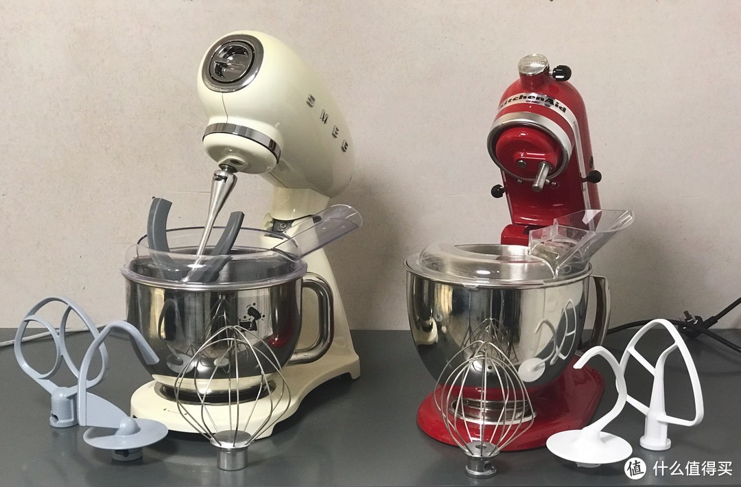 左SMEG / 右Kitchenaid