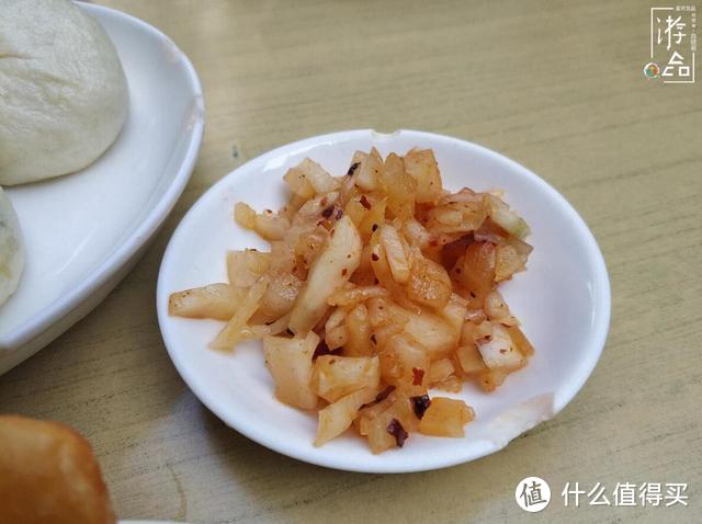重庆人的早餐：豆浆油条经典，包子差异很大，小面最具争议