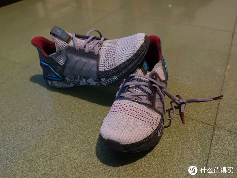 Ultra Boost 19 星战限定版开箱