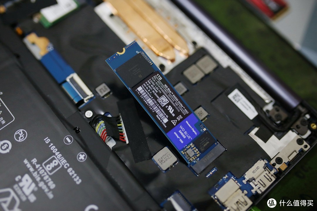笔记本容量升级好搭配——WD BLUE SN550 1TB，让MagicBook飞的更快些！