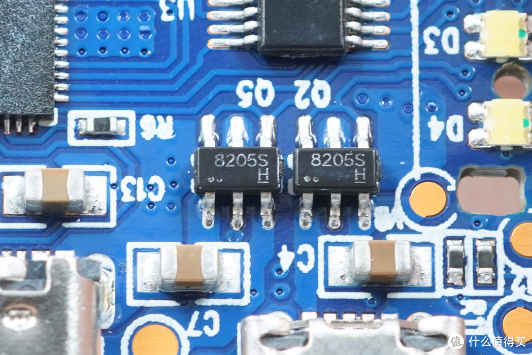 拆解报告：ROMOSS罗马仕10000mAh 22.5W双向快充移动电源