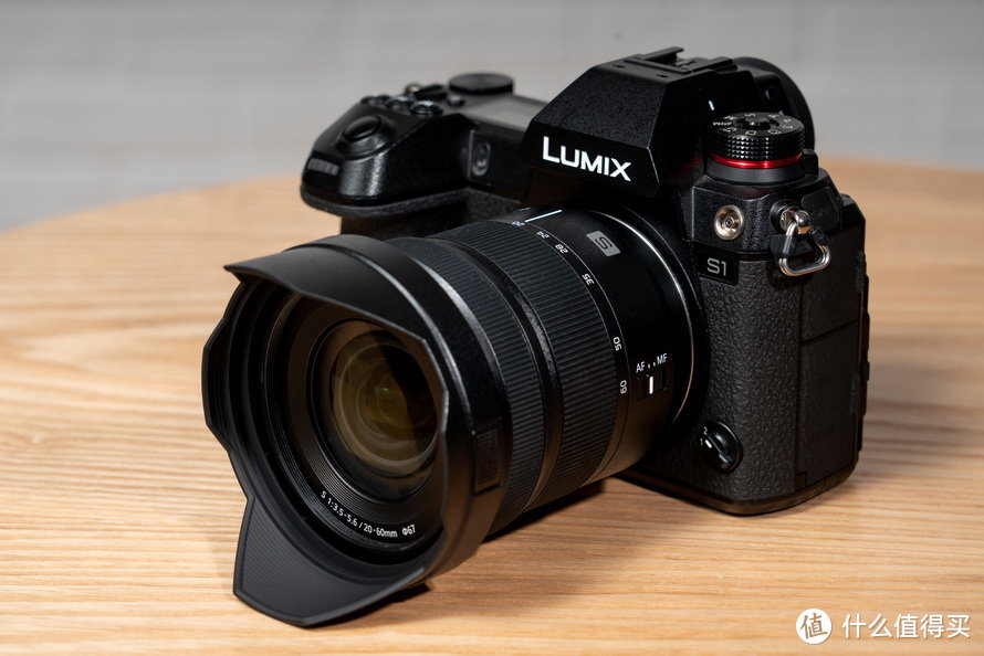松下LUMIX S 20-60 mm F3.5-5.6镜头评测：重新定义天涯镜