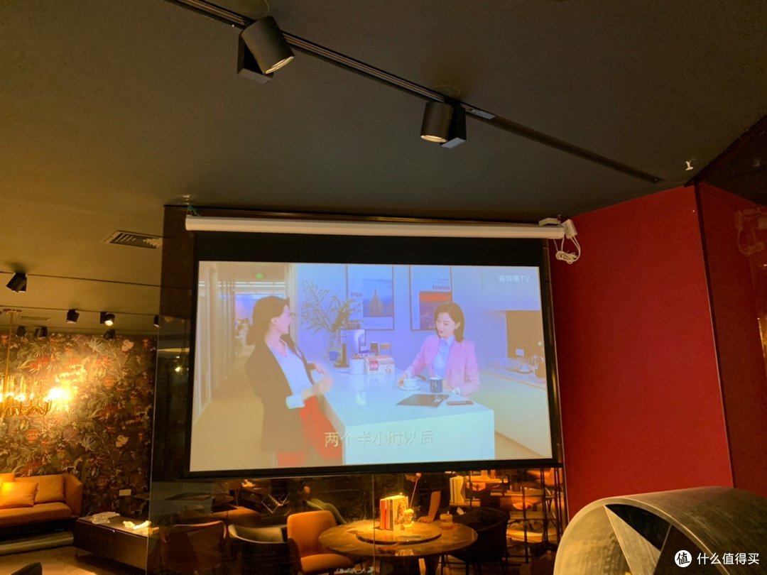 关于短焦 or 中长焦幕布的选购杂谈 —— 附不同幕布对比