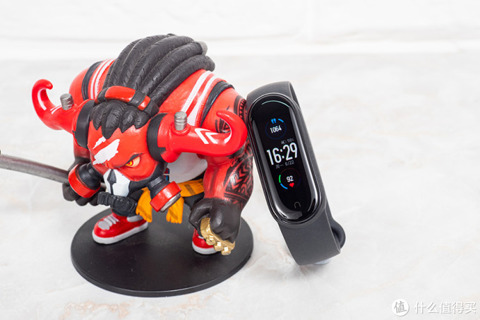 小米手环5评测：新增七大功能 加量不加价