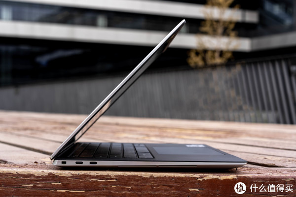 Dell XPS 15 9500评测：除了屏幕还剩下什么？_笔记本电脑_什么值得买