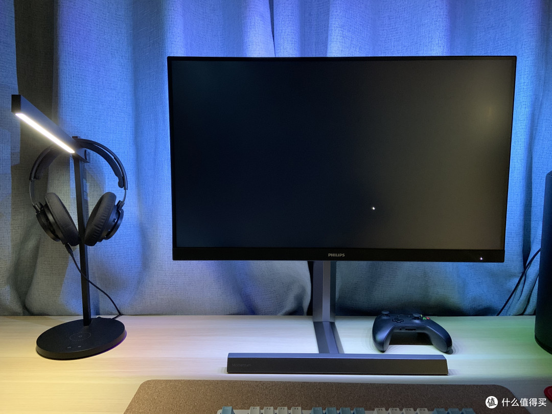 自带光环,绝技加身——飞利浦孟腾nano ips流光溢彩电竞显示器275m1rz