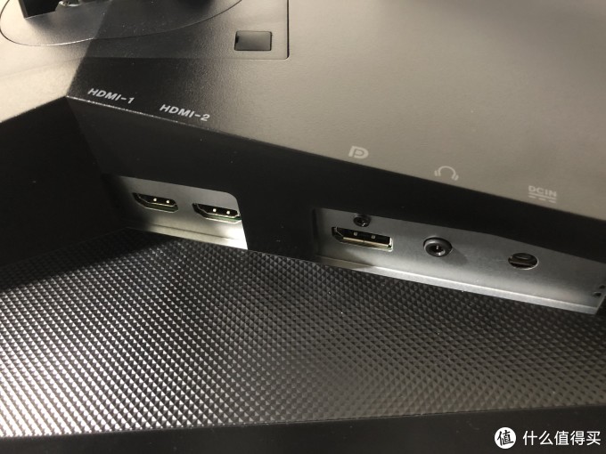 第一台显示器,华硕TUF Gaming VG27AQ 27寸2K显示器开箱