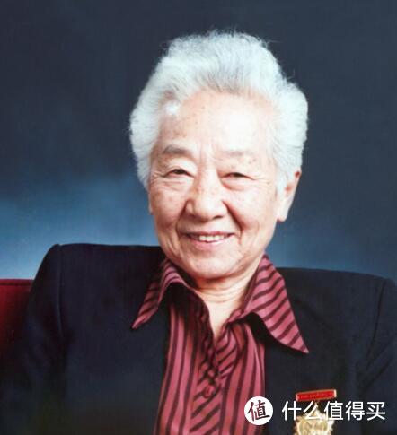 著名电影表演艺术家于蓝去世，享年99岁，曾出演《烈火中永生》中的江姐，培养出儿子田壮壮导演