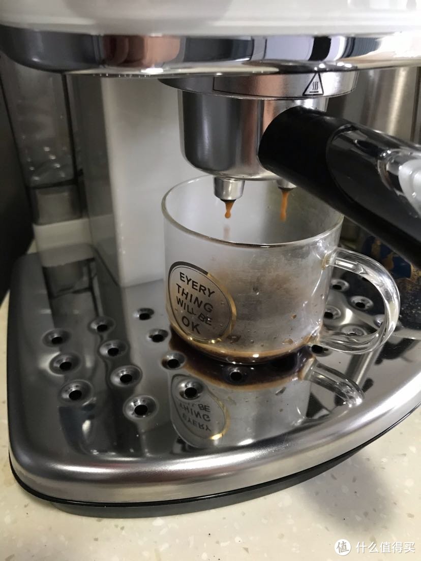 萃取油脂不多，咖啡目前用的是最便宜的云南咖啡，因为我并不专业，不想浪费太多粉。