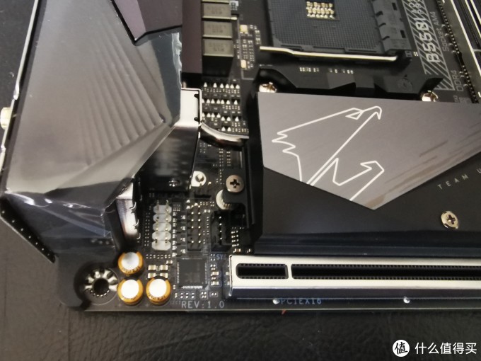 阉割还是背刺?技嘉B550I AORUS PRO AX主板开箱、拆解