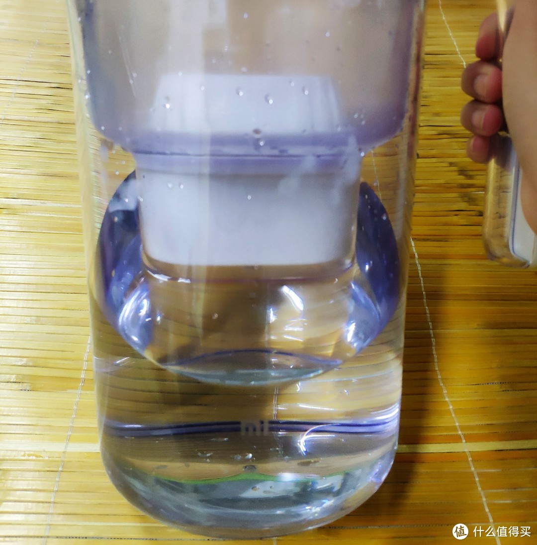 小米米家滤水壶，简约而不简单的设计，您身边的移动净水器