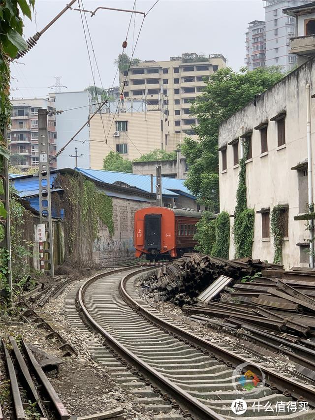 重庆市内旅游攻略：在菜园坝坐火车，10分钟后到站，5元玩一天