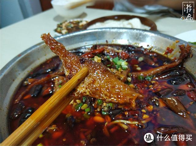 重庆人吃豆花饭就只有豆花？一份烧白再炒盘空心菜，简直太完美