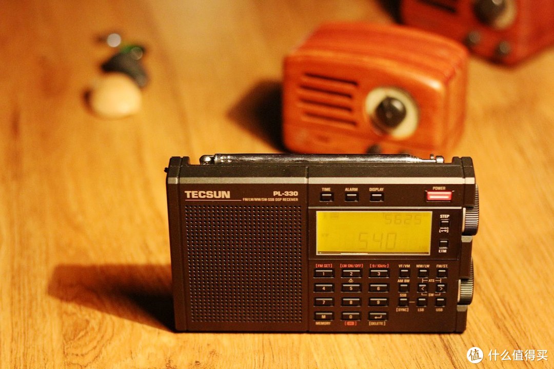 刘恪宜作品：袖珍收音机之典范，关于德生PL330评测。