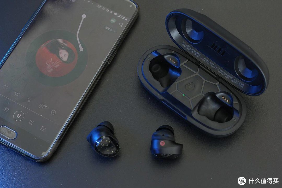 洛可可ID设计，拥有光感入耳等多项人性化动圈TWS耳机——JEET MARS体验