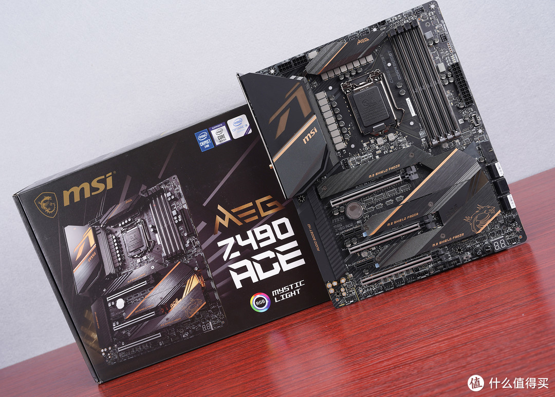  进来看台妹就够了  微星MEG Z490 ACE万元装机秀