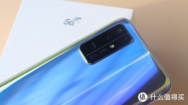 夏日来袭，荣耀30与OPPO Reno4 Pro 5G究竟哪一个更出彩？