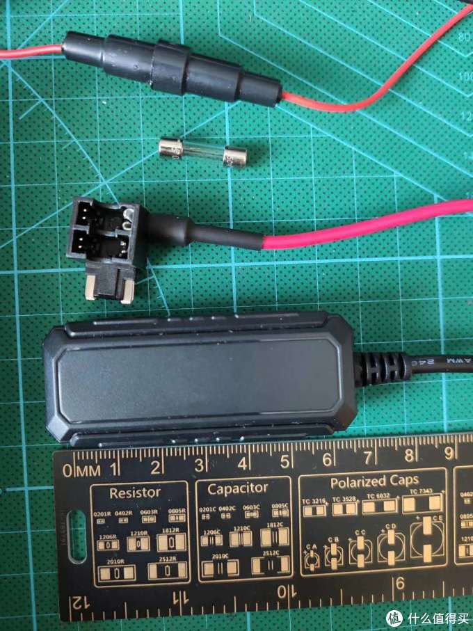 13块钱的追随者/爱车安 GS05 GPS定位仪什么水平?深度评测!附定位器终极改装教程