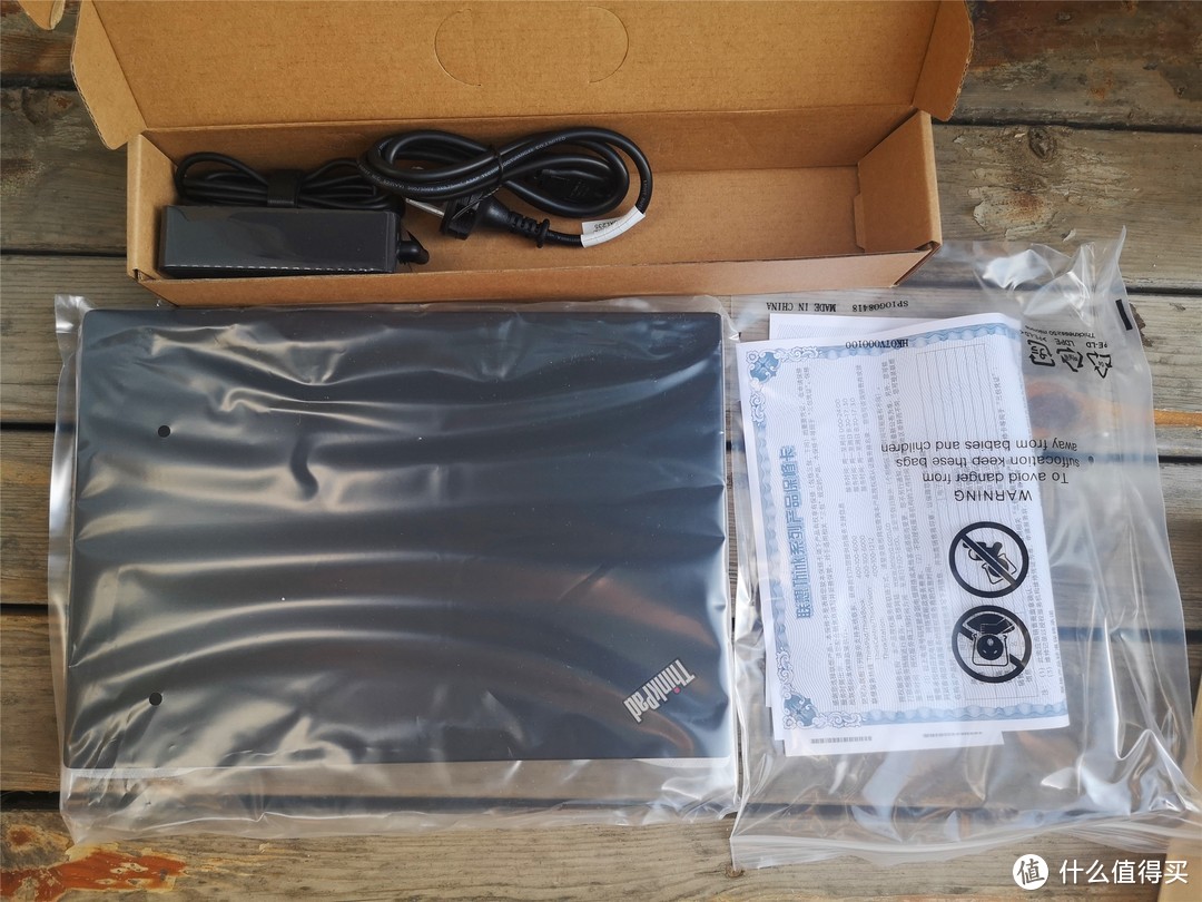 “伪黑粉”的第一台小黑——ThinkPad X13选购与开箱