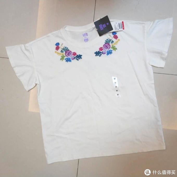 优衣库尾单系列(四)怀旧复古而又绚丽奢华的安娜苏刺绣T恤