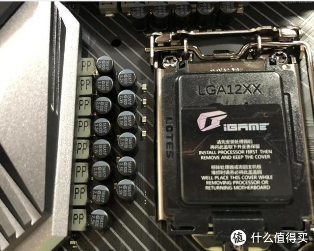 I5-10600K+七彩虹Z490主板+iGAME RTX2080S 装机测试分享（JRS玩机社）