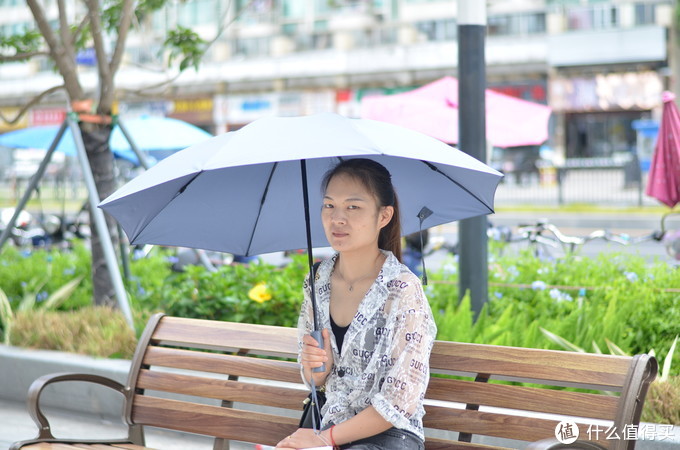 雨伞发展简史：从树叶到智能雨伞，雨伞可能是进化最慢的产品了